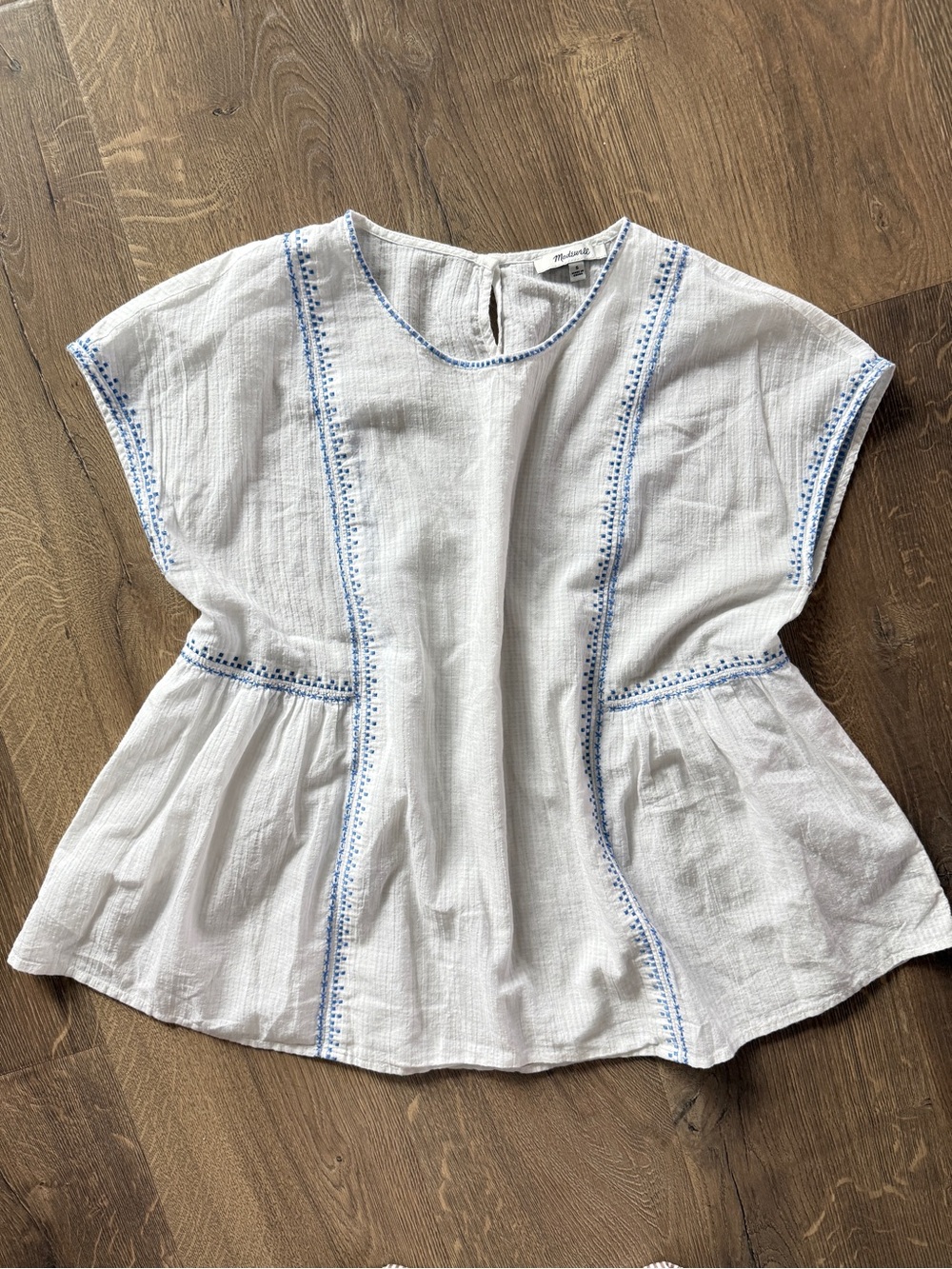 Madewell White Short Sleeve Blouse with Embroidered Blue Trim - Picture 6 of 9